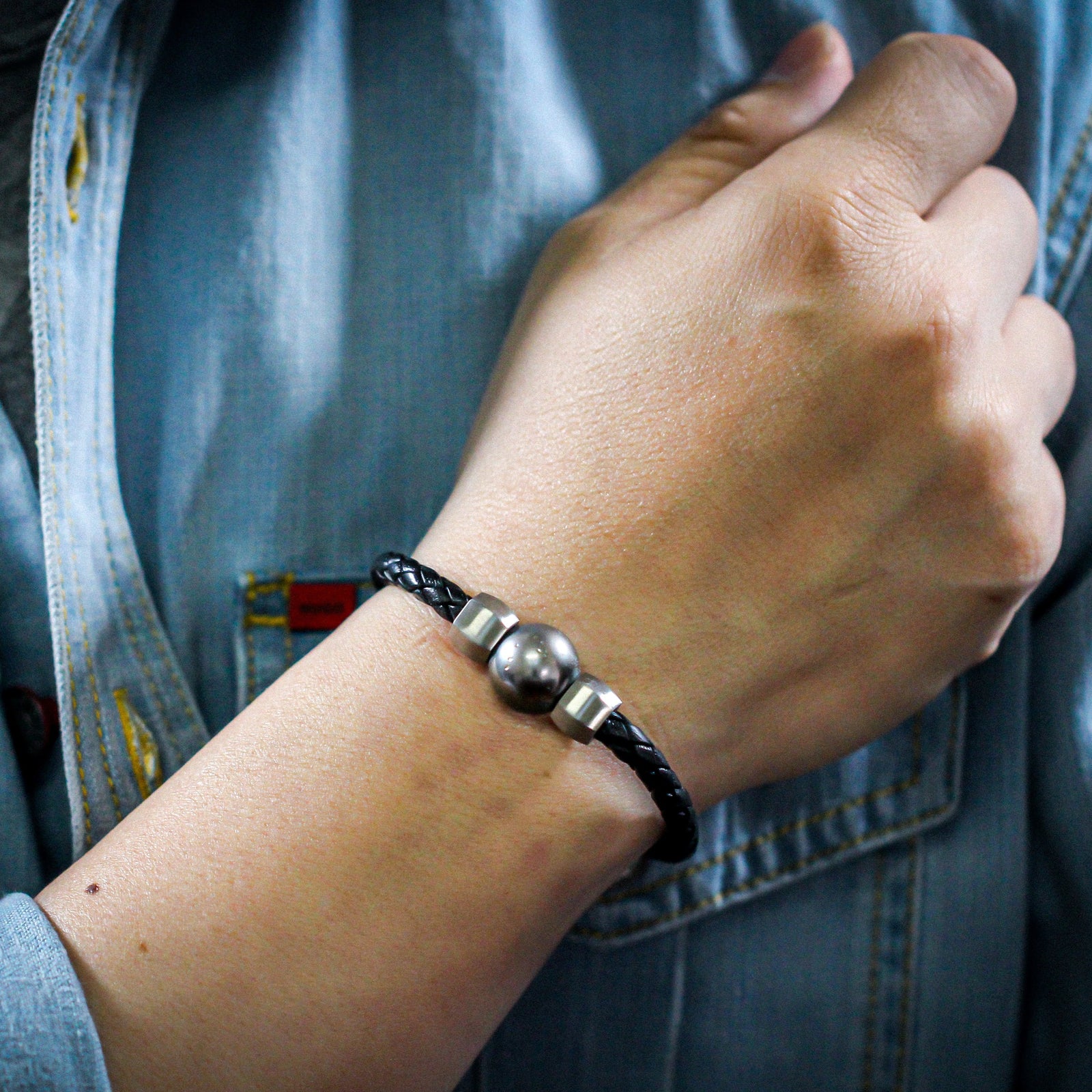 Men’s Leather Bracelet with Tahitian Sea Pearl - GBC03