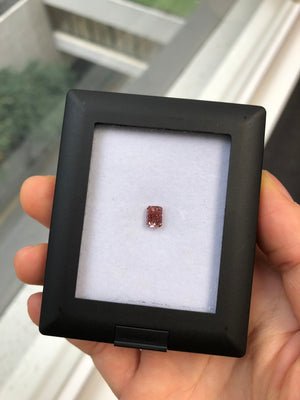 1.01ct Radiant shape 1PR Fnayc Deep Pink Certified Australian Pink Diamond. ARG19