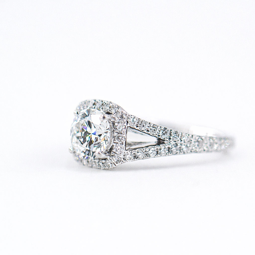 round brilliant cut diamond halo engagement rings sydney australia best price