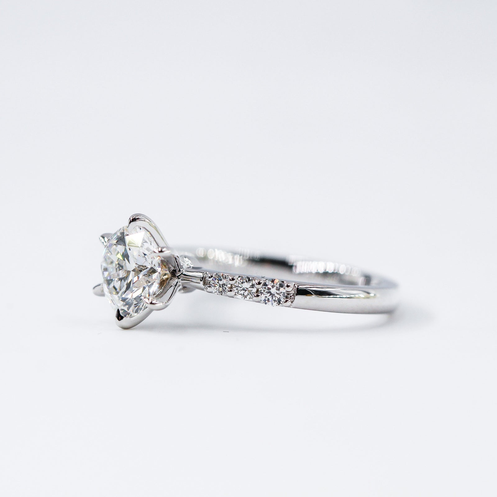 round brilliant cut diamond engagement rings brisbane australia for sale