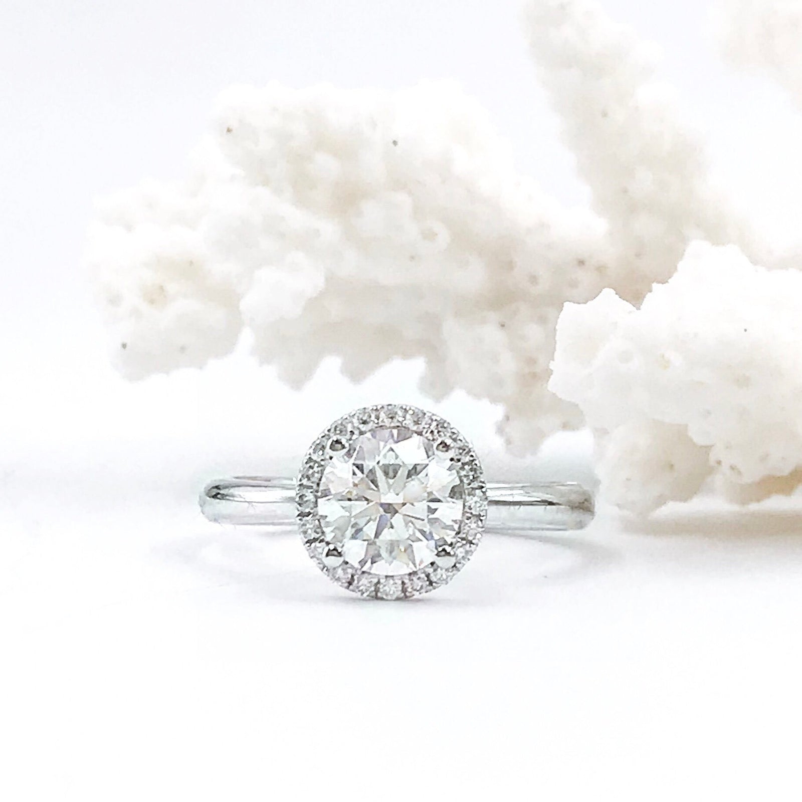 round brilliant cut diamond halo engagement rings sydney best price