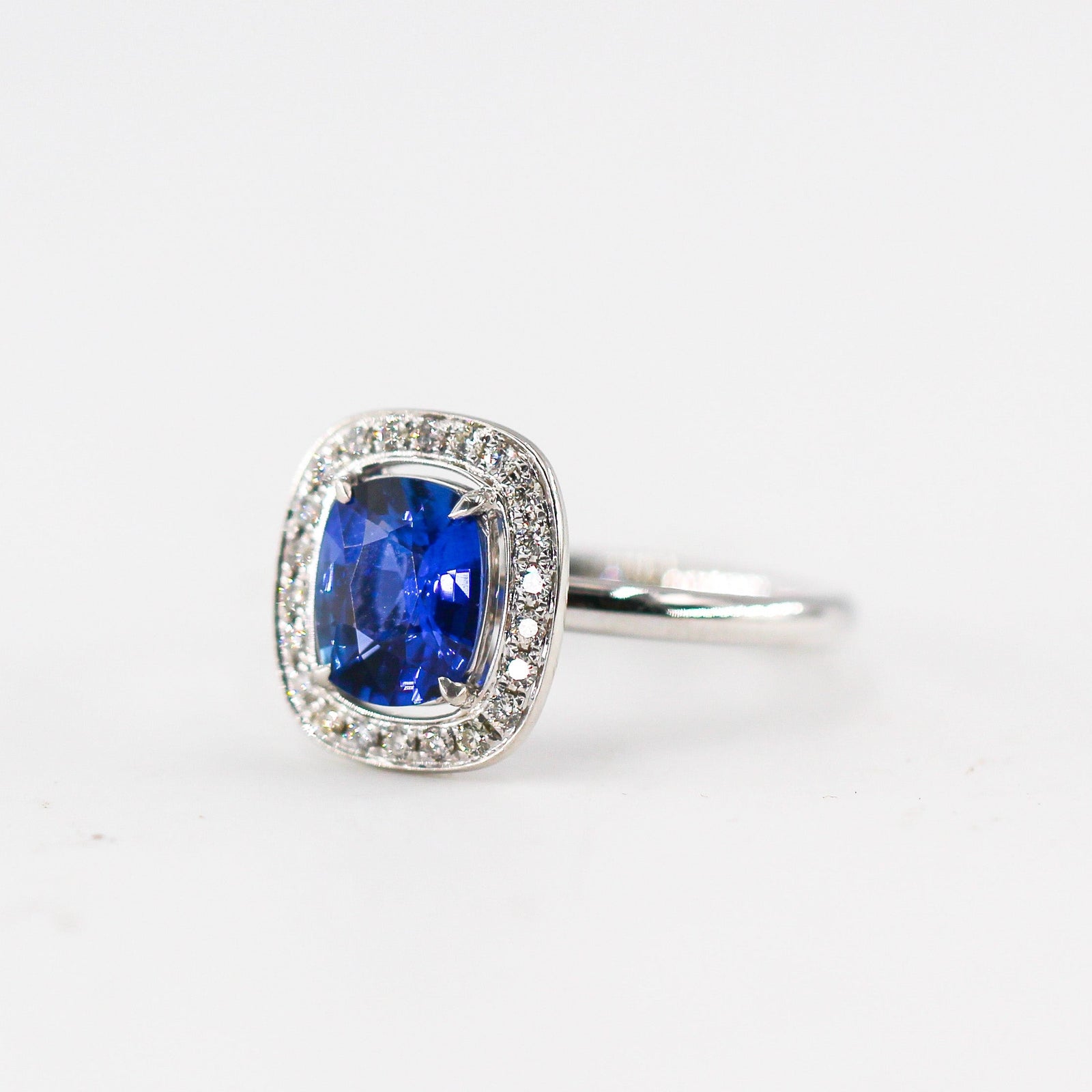 cushion cut sapphire engagement rings perth wholesale price