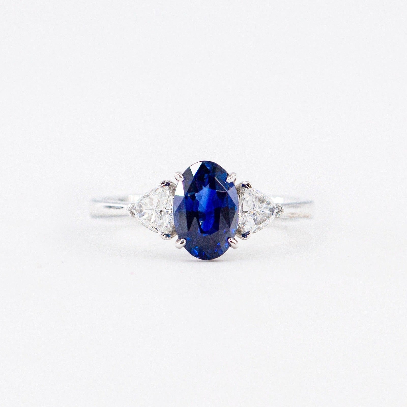 oval cut Sapphire engagement rings Melbourne best value