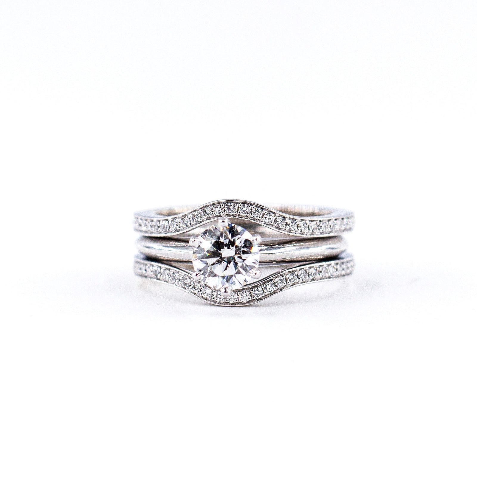 round brilliant cut diamond solitaire engagment rings melbourne australia best price