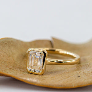 emerald cut diamond engagement rings brisbane best value