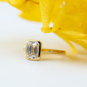 emerald cut diamond engagement rings brisbane best value