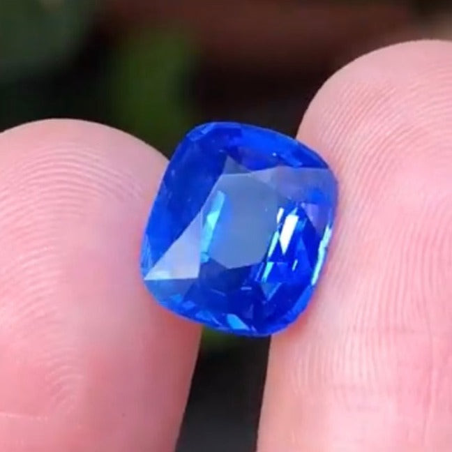 3.17ct Cornflower Blue Sri Lanka Sapphire - SPB02