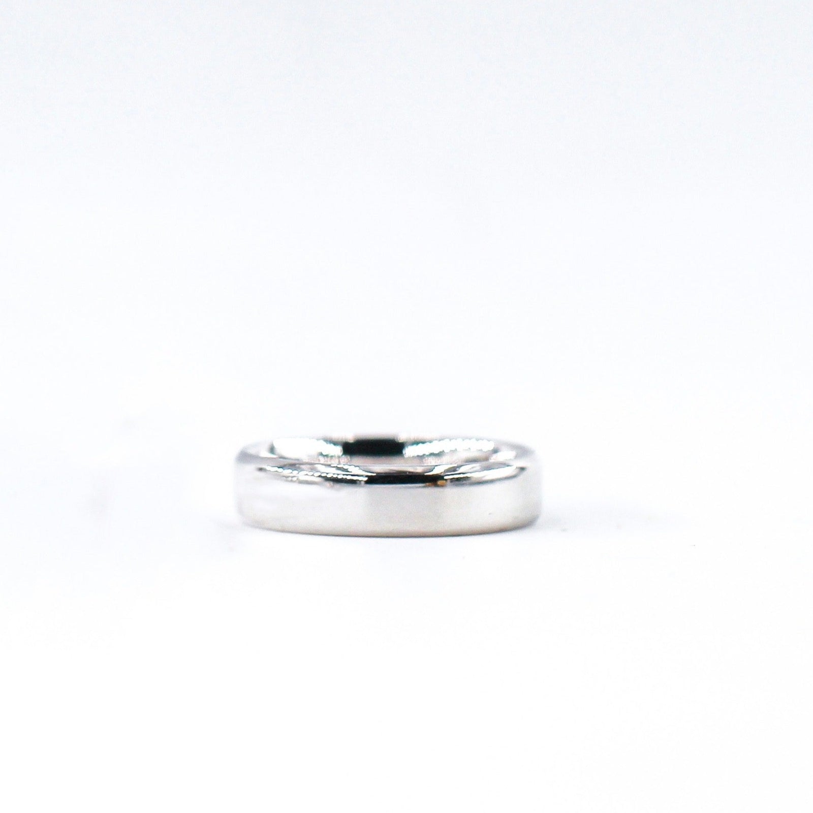 18k White Gold Wedding Bands Sydney comfort fit